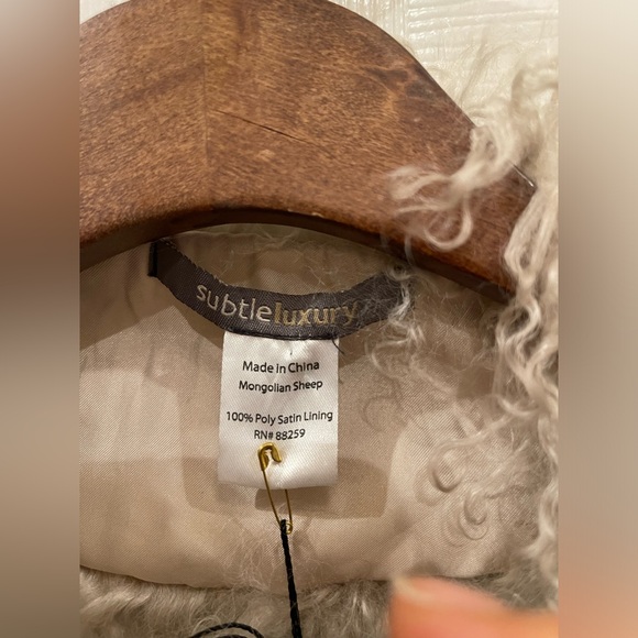 NWT mongolian sheep neck collar - Picture 4 of 7